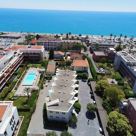 Hotel L'Etape فينوف لوبيه المظهر الخارجي الصورة